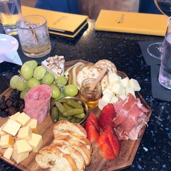 Beehive - Chef's Board - Cocktail Bars Near Me - Dallas, Texas