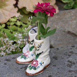 Dovecote Aspinwall - We offer an eclectic mix of home decor, gifts, & accessories.