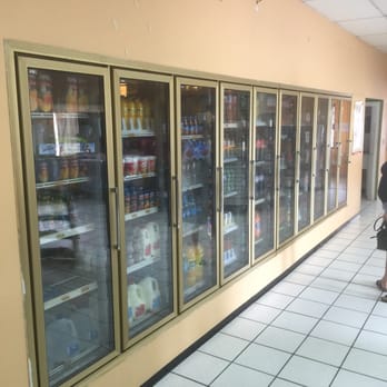 Reggie's 8/12 - Beverage cases - Convenience Stores Near Me - Puerto Peñasco, SON