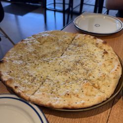 River Dog 4 - Cacio e Pepe pizza