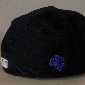 Cap World - Embroidered fitted cap with purple shamrock - Hats Near Me - Moreno Valley, California Cap World - Embroidered fitted cap with purple shamrock - Hats Near Me - Moreno Valley, California