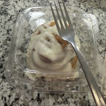 Kneaders Bakery & Cafe - Cinnamon Roll - Cafes Near Me - Parker, Colorado