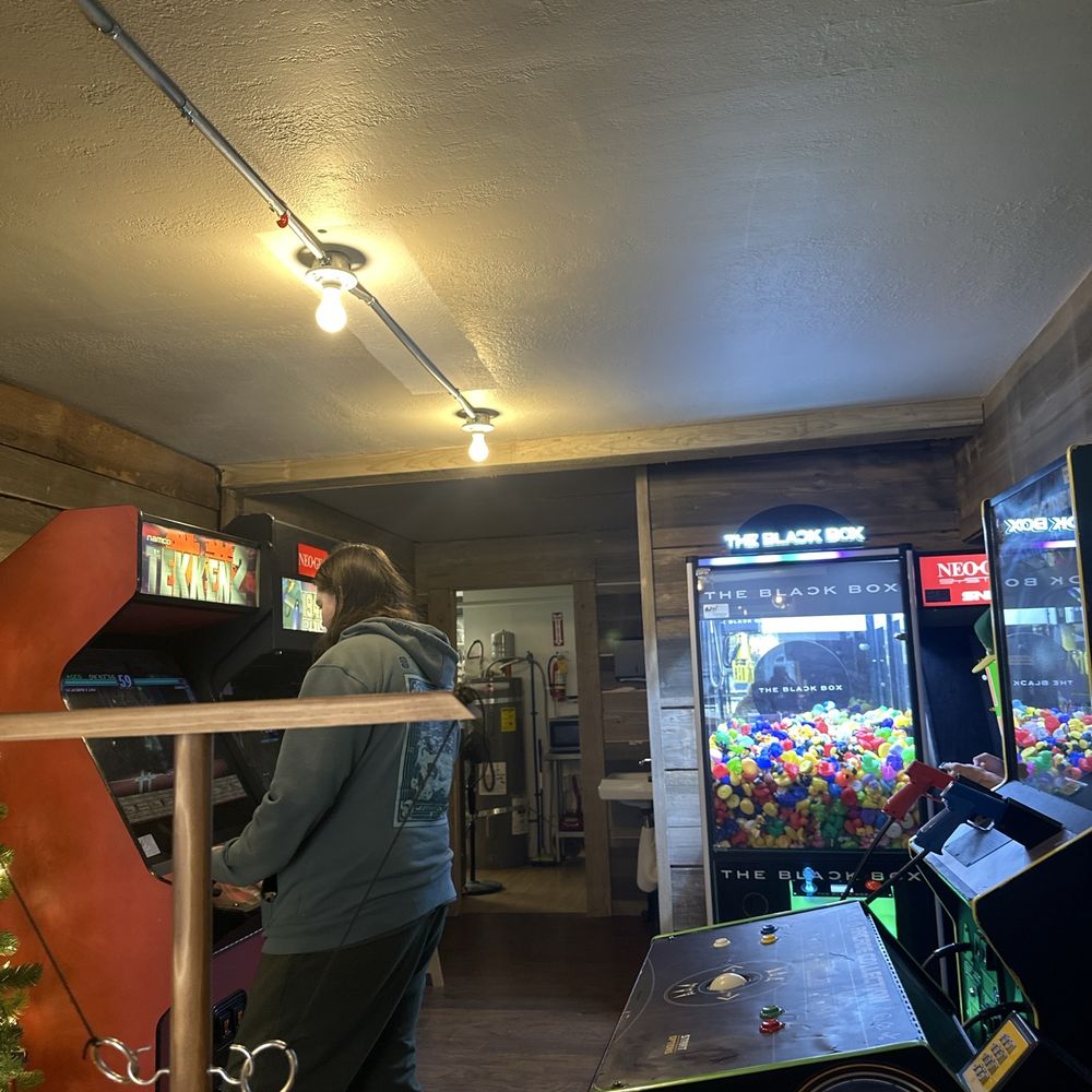 Miners Pizza + Pastry - Arcade games - Pizza Near Me - Cle Elum, Washington Miners Pizza + Pastry - Arcade games - Pizza Near Me - Cle Elum, Washington