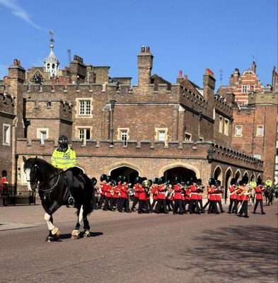 St. James's Palace by null