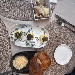 Potatoes, waygu deviled eggs, butter candle Potatoes, waygu deviled eggs, butter candle