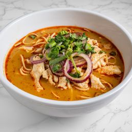 Curry Seafood Soup Noodles/咖喱海鲜面 Curry Seafood Soup Noodles/咖喱海鲜面