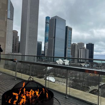 Cindy's Rooftop - Rooftop view - New American Near Me - Chicago, Illinois Cindy's Rooftop - Rooftop view - New American Near Me - Chicago, Illinois