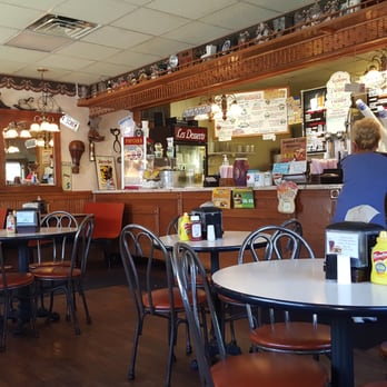 Pop's Frozen Custard - Love the setting inside - Ice Cream & Frozen Yogurt Near Me - Menomonee Falls, Wisconsin Pop's Frozen Custard - Love the setting inside - Ice Cream & Frozen Yogurt Near Me - Menomonee Falls, Wisconsin