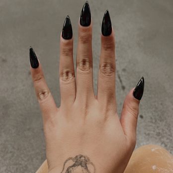 Kitchen Nail Bar - Mountain View - M/L black stiletto nails - Nail Salons Near Me - Mountain View, California