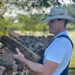 Celebilly Gardens & Firewood - Perty Wood!