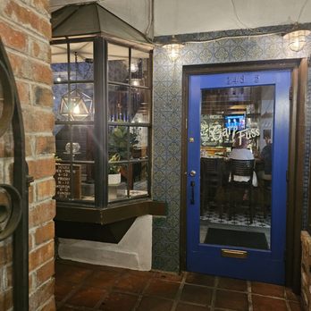 Garp & Fuss - American Near Me - Winter Park, Florida