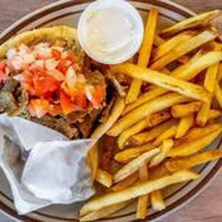 Pete's Kitchen - Gyros Sandwich