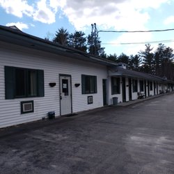 Pleasant River Motel - Our Annex has 6 interior rooms with vaulted ceilings.