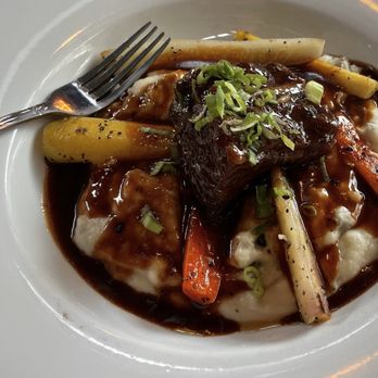 The Southern Pecan - Bourbon Braised Short Ribs - Southern Near Me - Charlotte, North Carolina The Southern Pecan - Bourbon Braised Short Ribs - Southern Near Me - Charlotte, North Carolina