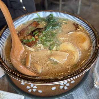 Chubby Sushi & Ramen - Tonkotsu Ramen - Sushi Bars Near Me - Brea, California