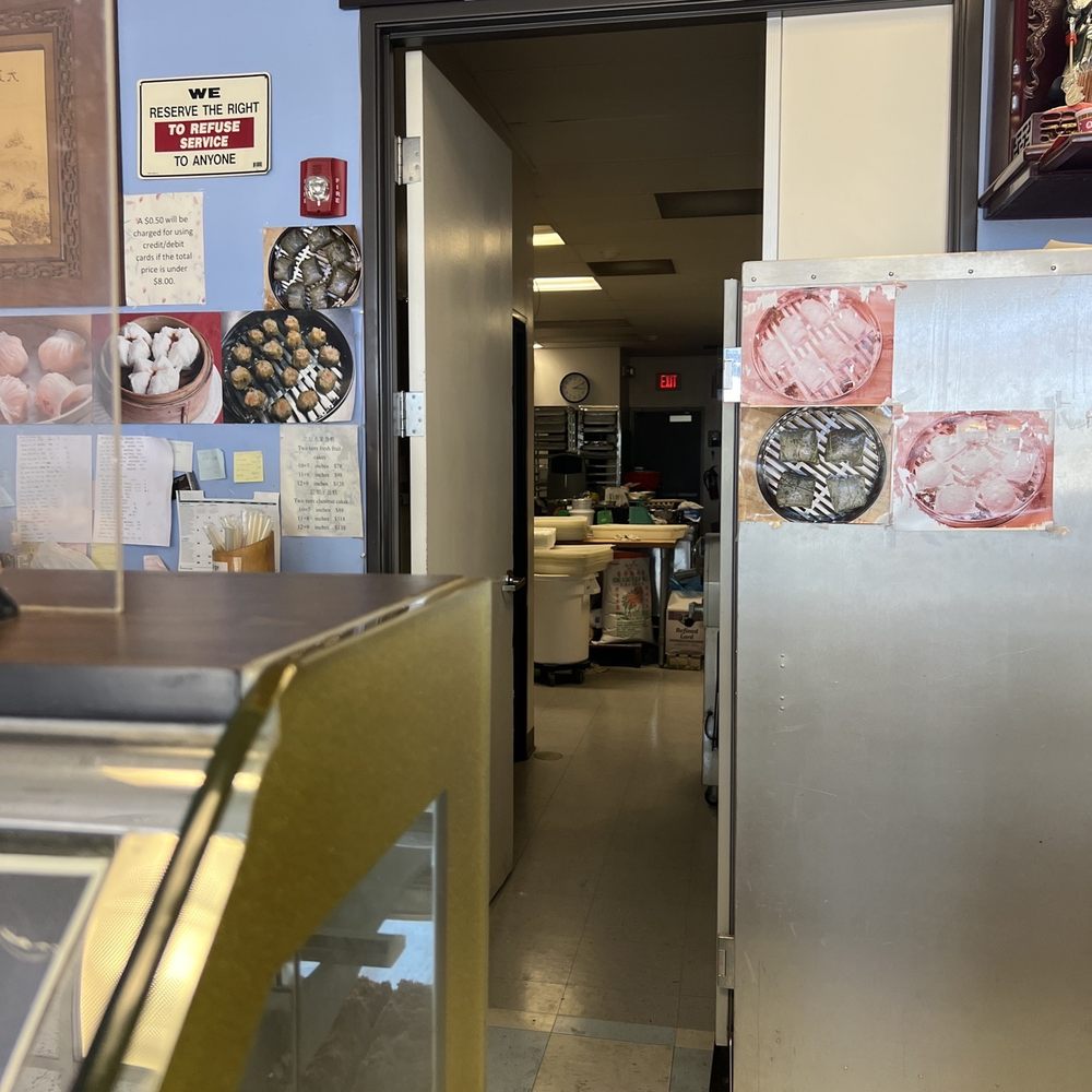 Honey Bakery - 7/14/24 Open kitchen if u peek, LOL - Bakeries Near Me - Reno, Nevada Honey Bakery - 7/14/24 Open kitchen if u peek, LOL - Bakeries Near Me - Reno, Nevada