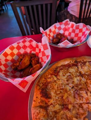 Big Lou's Pizza by null