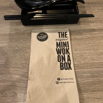 Boiling Point - Setting - Taiwanese Near Me - Seattle, Washington