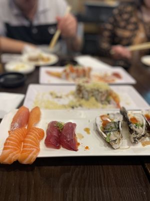 Yama Sushi by null