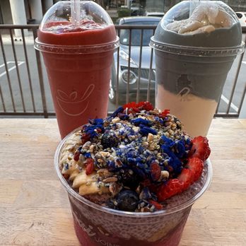 Acai Joint - Build your own, Cloud 9, & Dragon Blood - Juice Bars & Smoothies Near Me - Rowland Heights, California