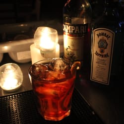 La Hormiga de Oro - Tragos de autor.