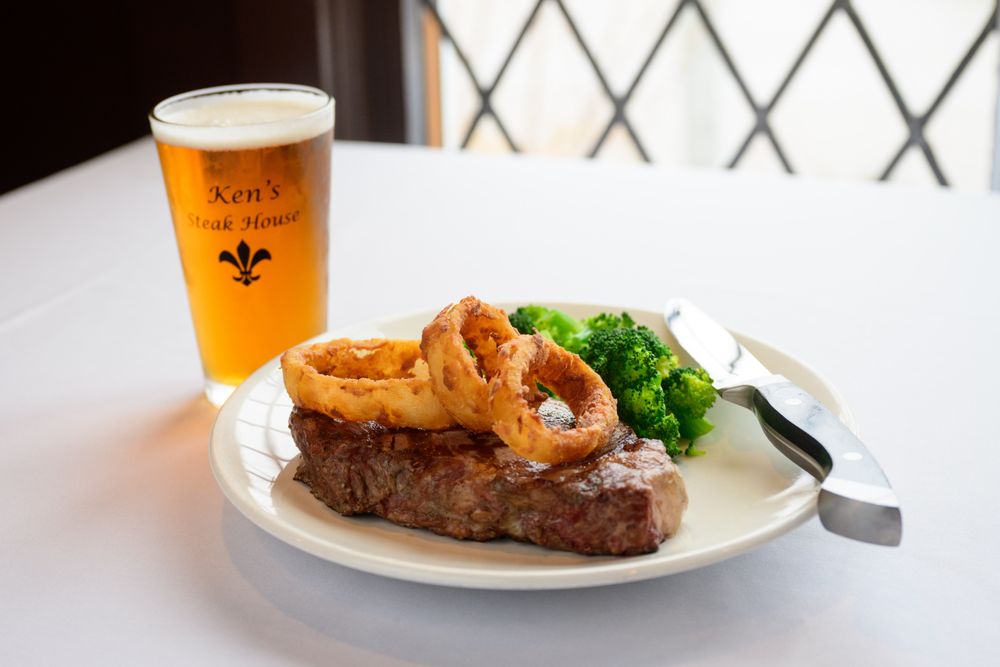 Social spots from Ken's Steakhouse