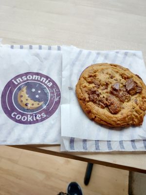 Insomnia Cookies by null