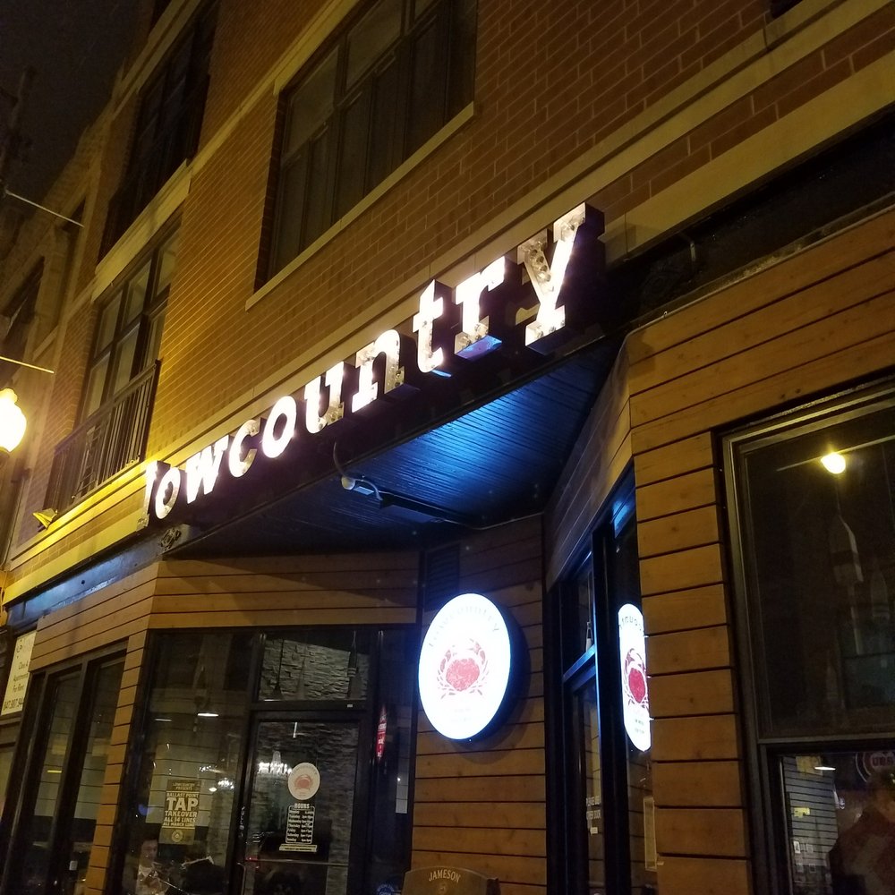 Lowcountry Lakeview - Outside look - Cajun/Creole Near Me - Chicago, Illinois