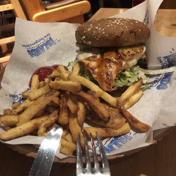 Islands Restaurant - Toucan w chicken - Burgers Near Me - Northridge, California Islands Restaurant - Toucan w chicken - Burgers Near Me - Northridge, California