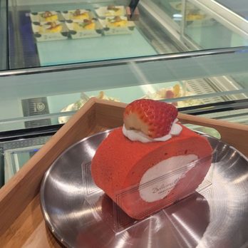 Bingo Cake Cafe - Desserts Near Me - Katy, Texas
