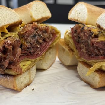 Morry's Deli - Breakfast Egg McMorry Yummy - Delis Near Me - Chicago, Illinois