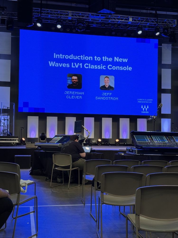 Willow Creek Community Church-South Barrington - social services organization in South Barrington, IL