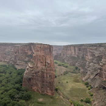 Canyon de Chelly National Monument - 10/2025- Fortress Rock - Parks Near Me Canyon de Chelly National Monument - 10/2025- Fortress Rock - Parks Near Me