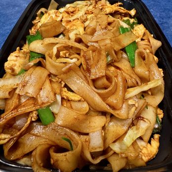 Asian Bites - Chicken chow fun - Asian Fusion Near Me - Rolling Hills Estates, California