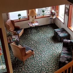 Sitting area near entrance