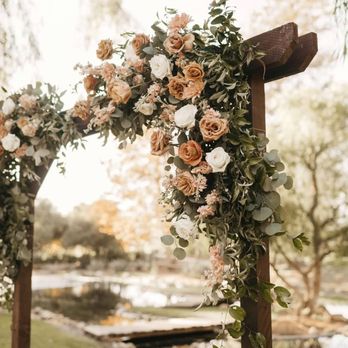 Uforia Floral Design - Floral Designers Near Me