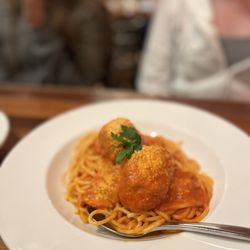 Red Gravy - Spaghetti Meatballs