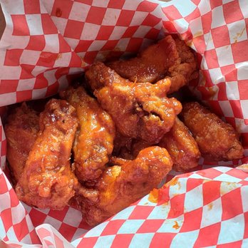 Vons Chicken Kaimuki - Crispy seasoned spicy5 - Chicken Wings Near Me - Honolulu, Hawaii Vons Chicken Kaimuki - Crispy seasoned spicy5 - Chicken Wings Near Me - Honolulu, Hawaii