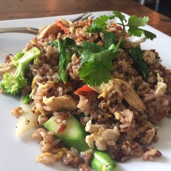 Toss Noodle Bar - Fried brown rice, Thai, chicken - Asian Fusion Near Me - Berkeley, California Toss Noodle Bar - Fried brown rice, Thai, chicken - Asian Fusion Near Me - Berkeley, California