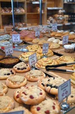 Aki's BreadHaus & WunderBar by null