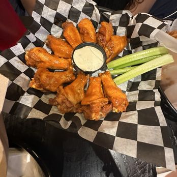 Bar-Bill North - Medium-hot wings - Chicken Wings Near Me - Clarence, New York