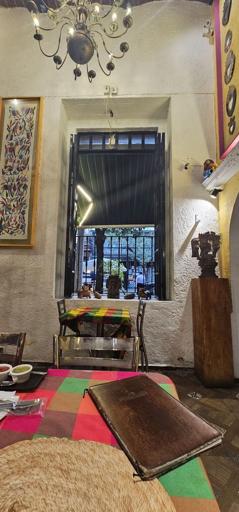 Tlacoyotitlán