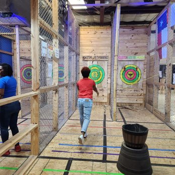 Houston Axe Throwing - don't sweat the technique - Axe Throwing Near Me - Houston, Texas