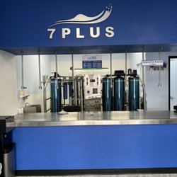 7 Plus - Filling station