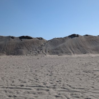 The Peninsula - Hill of sand - Beaches Near Me - Long Beach, California The Peninsula - Hill of sand - Beaches Near Me - Long Beach, California