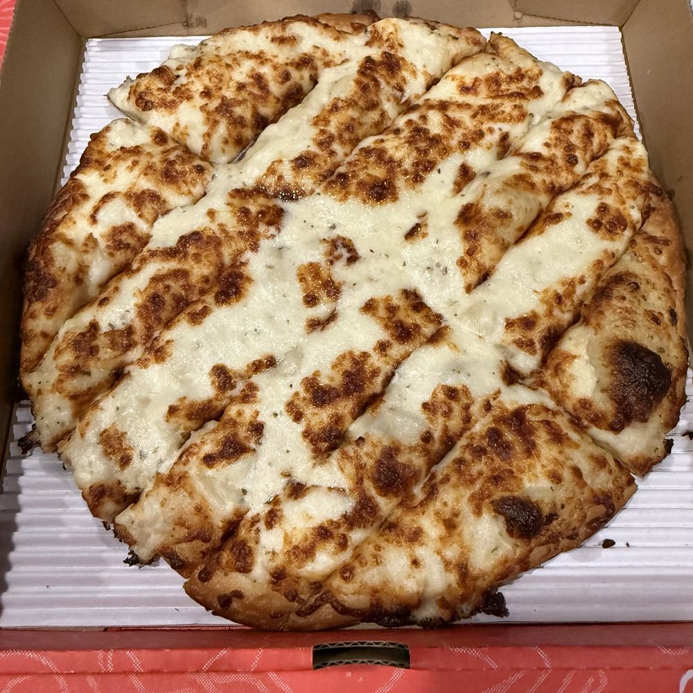 Delish Pizza - Regular Garlic Bread - Pizza Near Me - Roseville, California