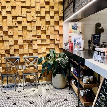 Caffé Buondí - Entry area w/ beautiful details - Breakfast & Brunch Near Me - Carmel, Indiana Caffé Buondí - Entry area w/ beautiful details - Breakfast & Brunch Near Me - Carmel, Indiana
