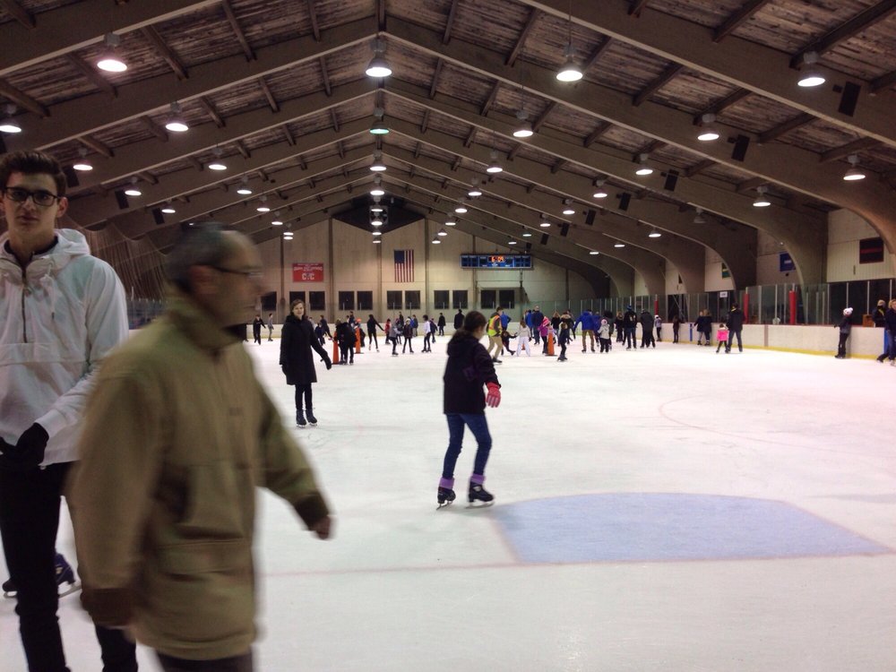 MERCER COUNTY SKATING CENTER 1638 Old Trenton Rd, West Windsor, New