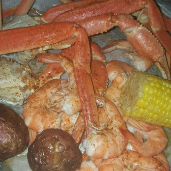 Seascapes Beach Club - Seafood Near Me - Tampa, Florida