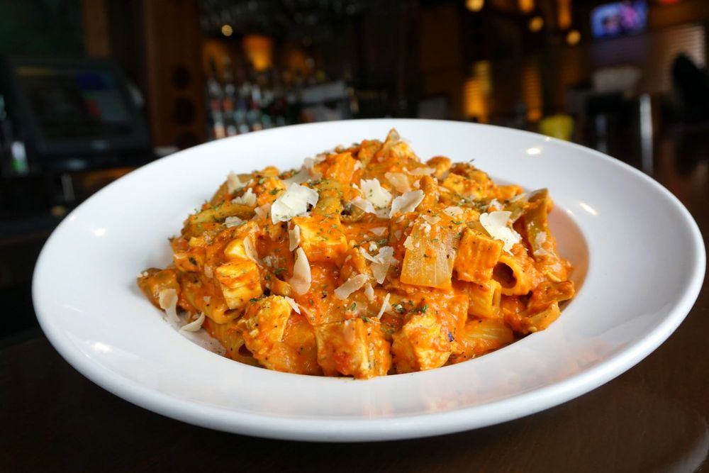 Social spots from Dark Horse Tavern